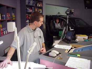 An interactive distance learning instructor using the wide variety of media available